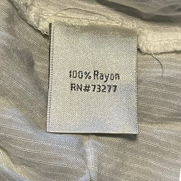 Lauren Conrad White Rayon Boho Embroidered Sleeveless Blouse Sz XL - Picture 6 of 7